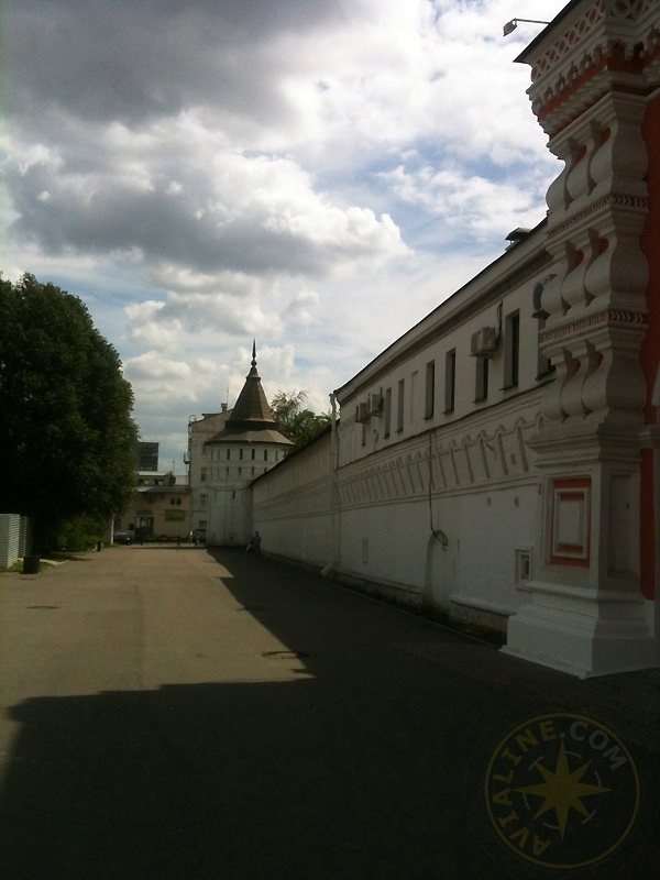Стены Даниловского монастыря