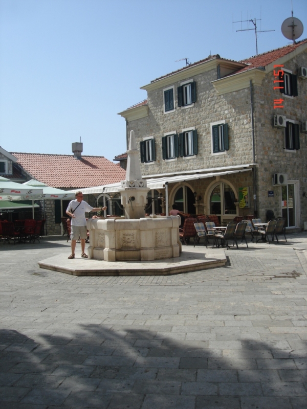 Питьевая Вода на площади в Герцег Нови